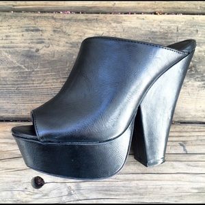 Clogs